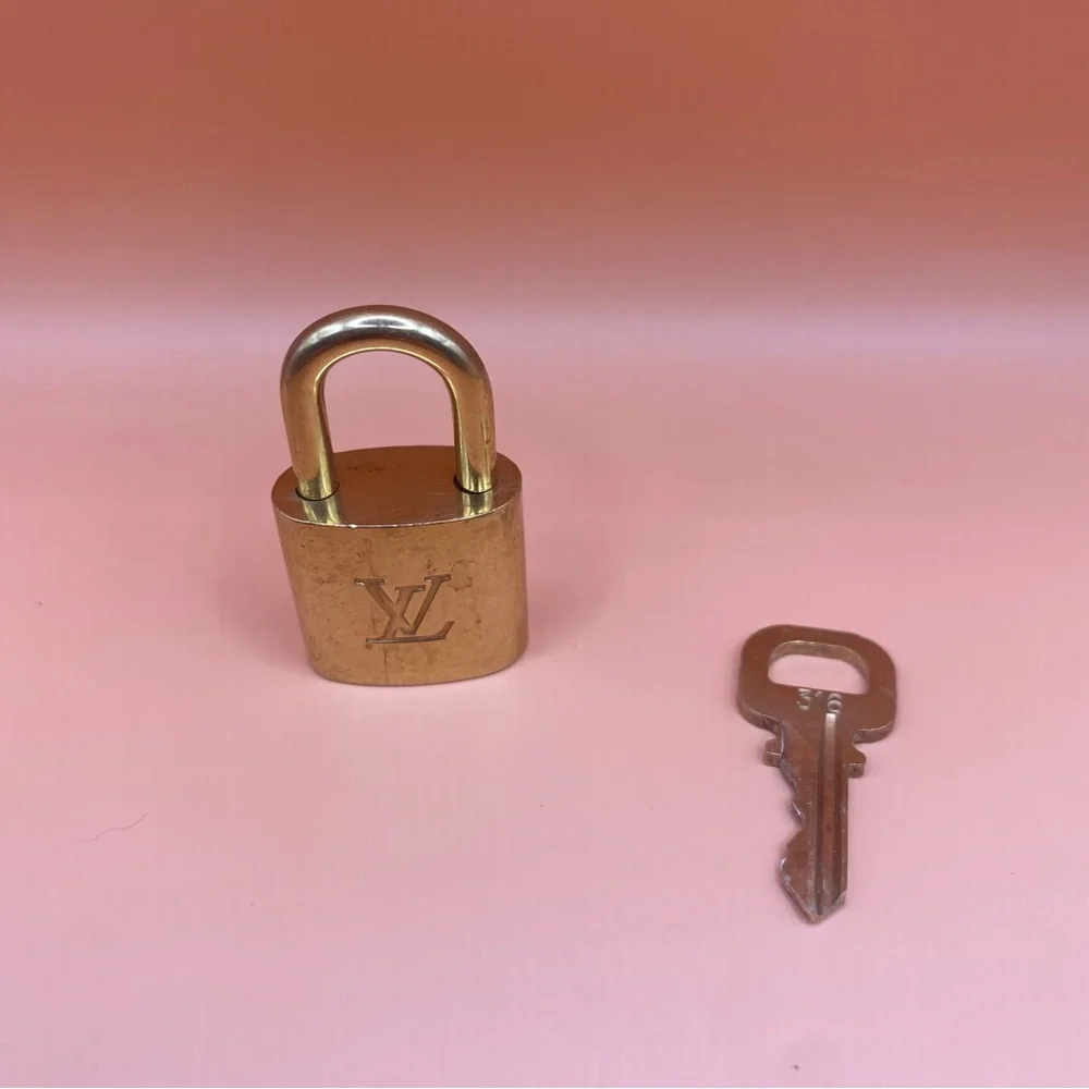 Authentic Louis Vuitton Gold Lock & Key Matching Set 316